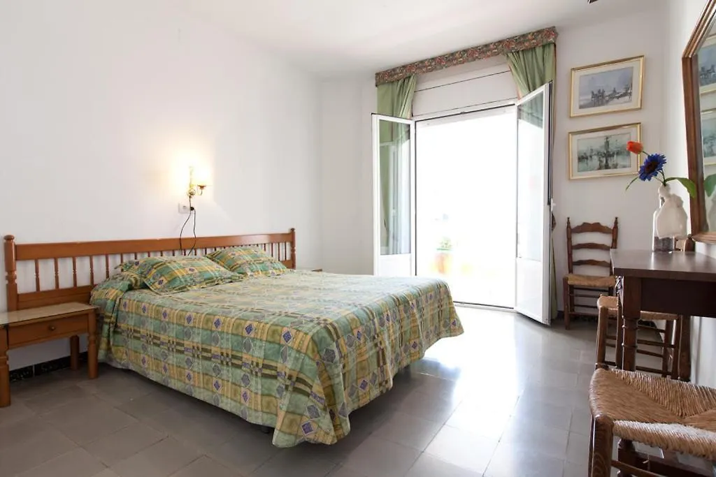 Hotel Montana By Bossh! Hotels Roses