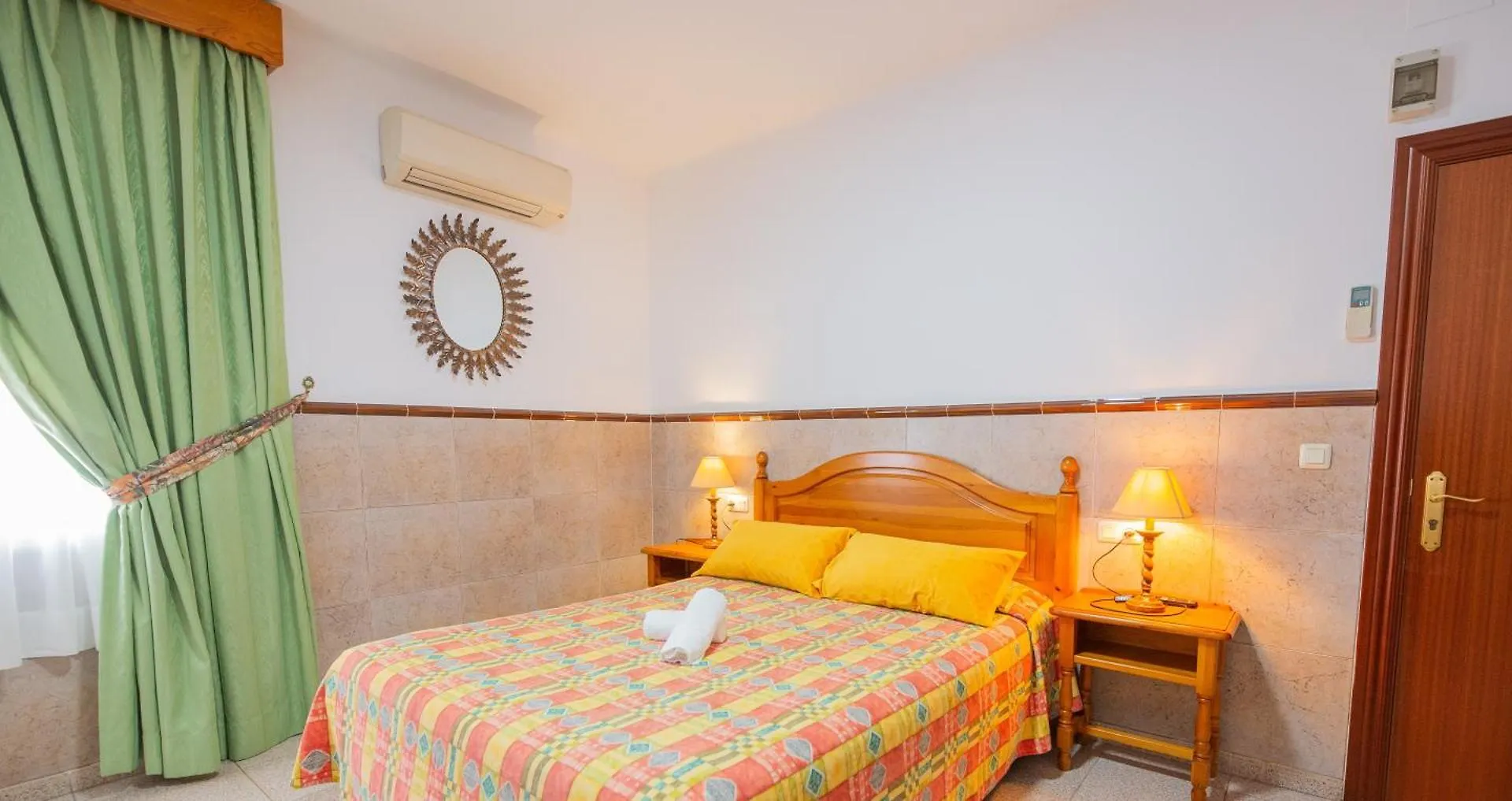 Hotel Montana By Bossh! Hotels Roses