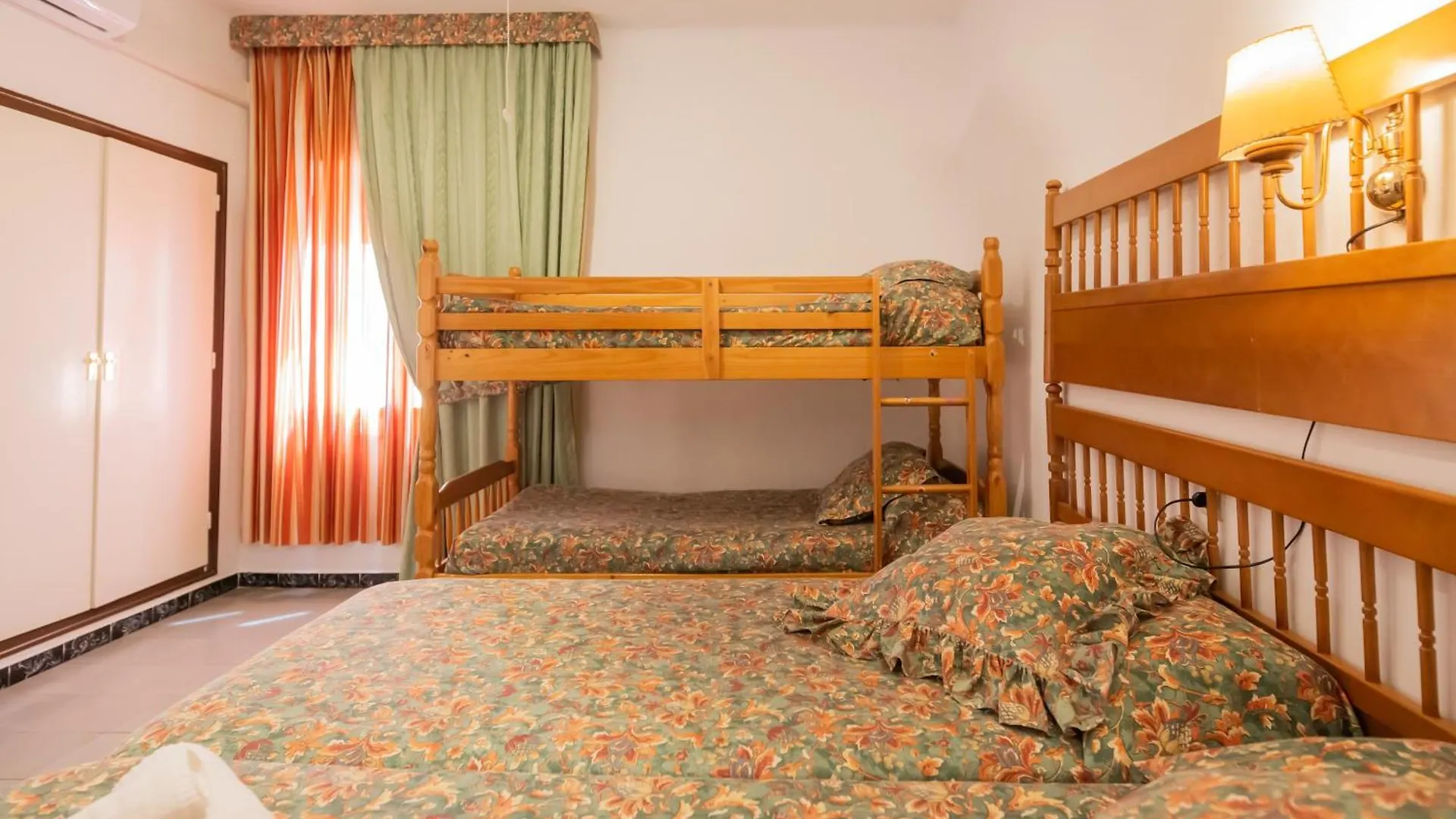 Hotel Montana By Bossh! Hotels Roses